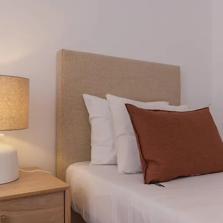 178 Stunning Parliament Views - By Feeling Lisboa