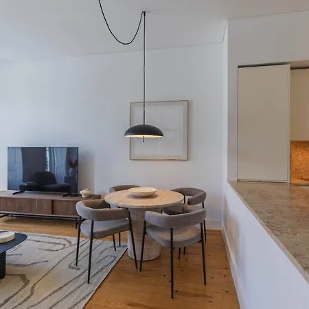 178 Stunning Parliament Views - By Feeling Apartmán Lisboa