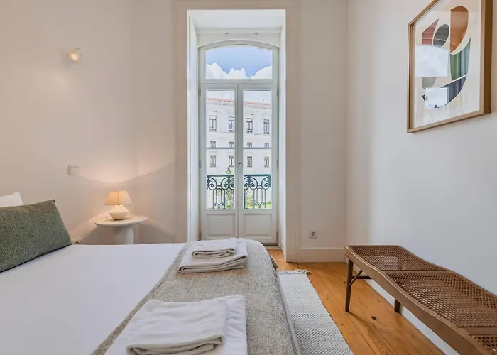 178 Stunning Parliament Views - By Feeling Apartment *